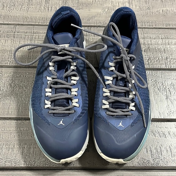 Jordan Other - Jordan’s boys shoes size 6Y